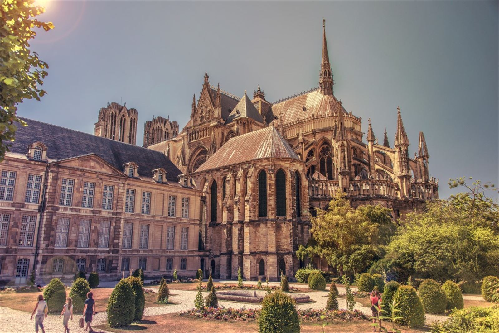 Kathedrale von Reims und Palais de Tau